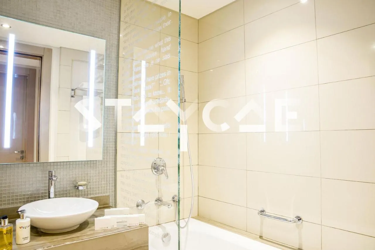 Staycae Paramount Towers Dubai